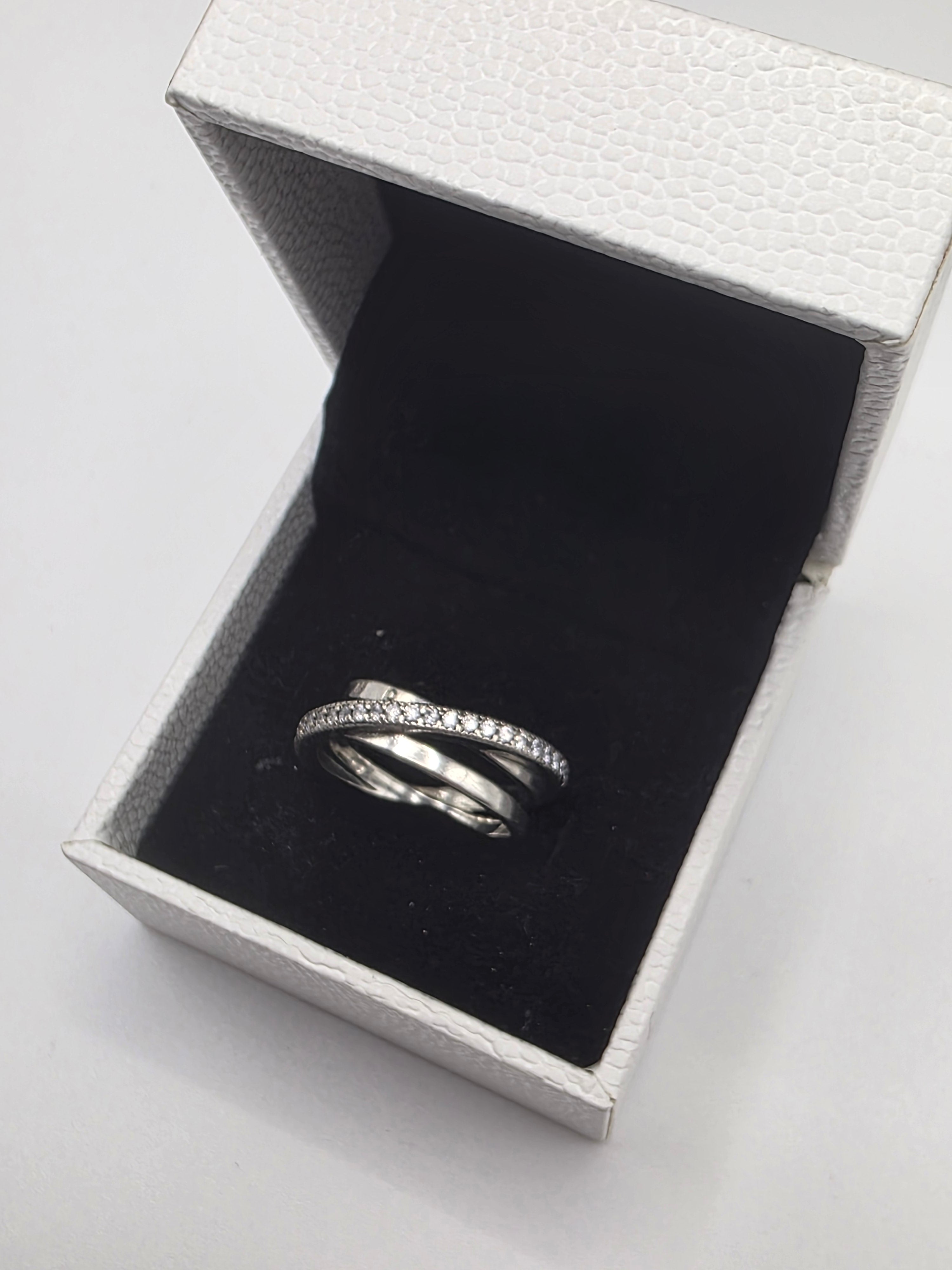 DiVolina Crossover Pave Triple Band Ring Sterling silver 925